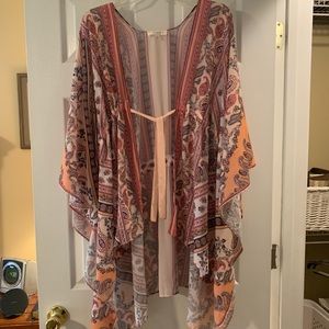 Beautiful kimono! Never worn!